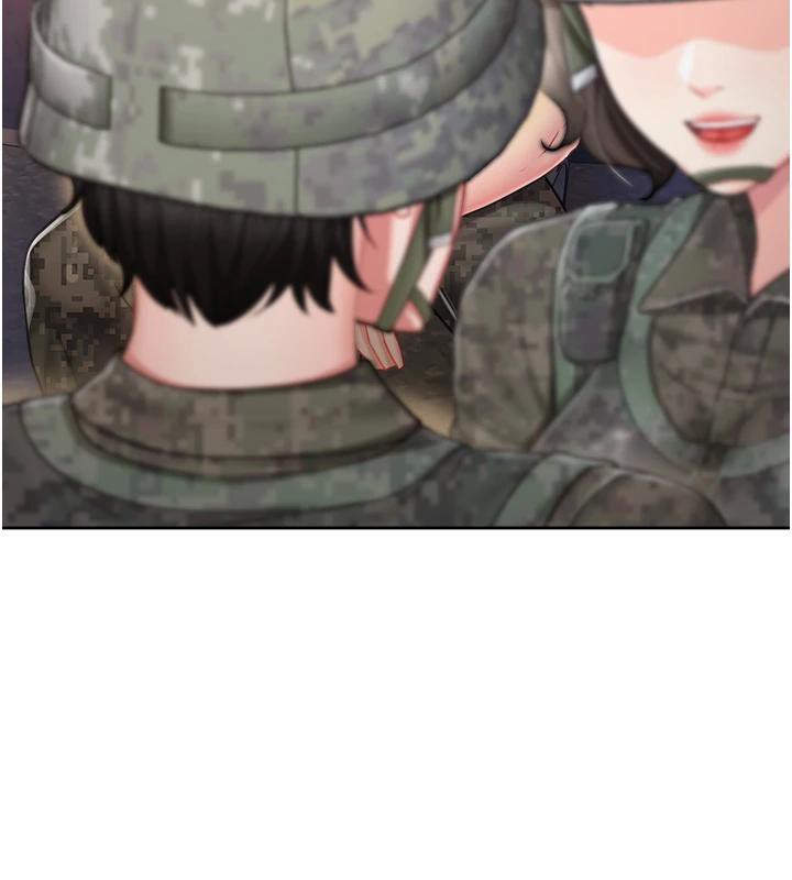 报告女班长:一根突起第29話-訓練中發情的女兵們