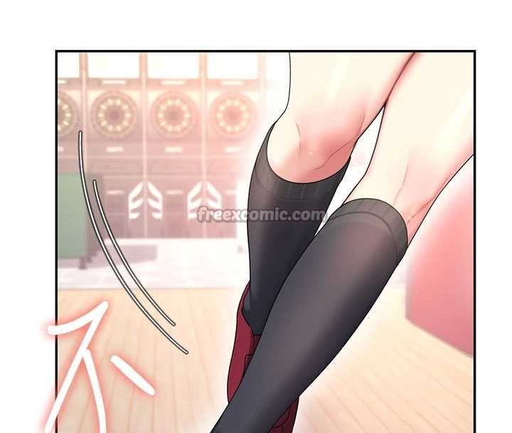 飛機盃女神連線中第45話-在鄰居家廁所潮吹了!